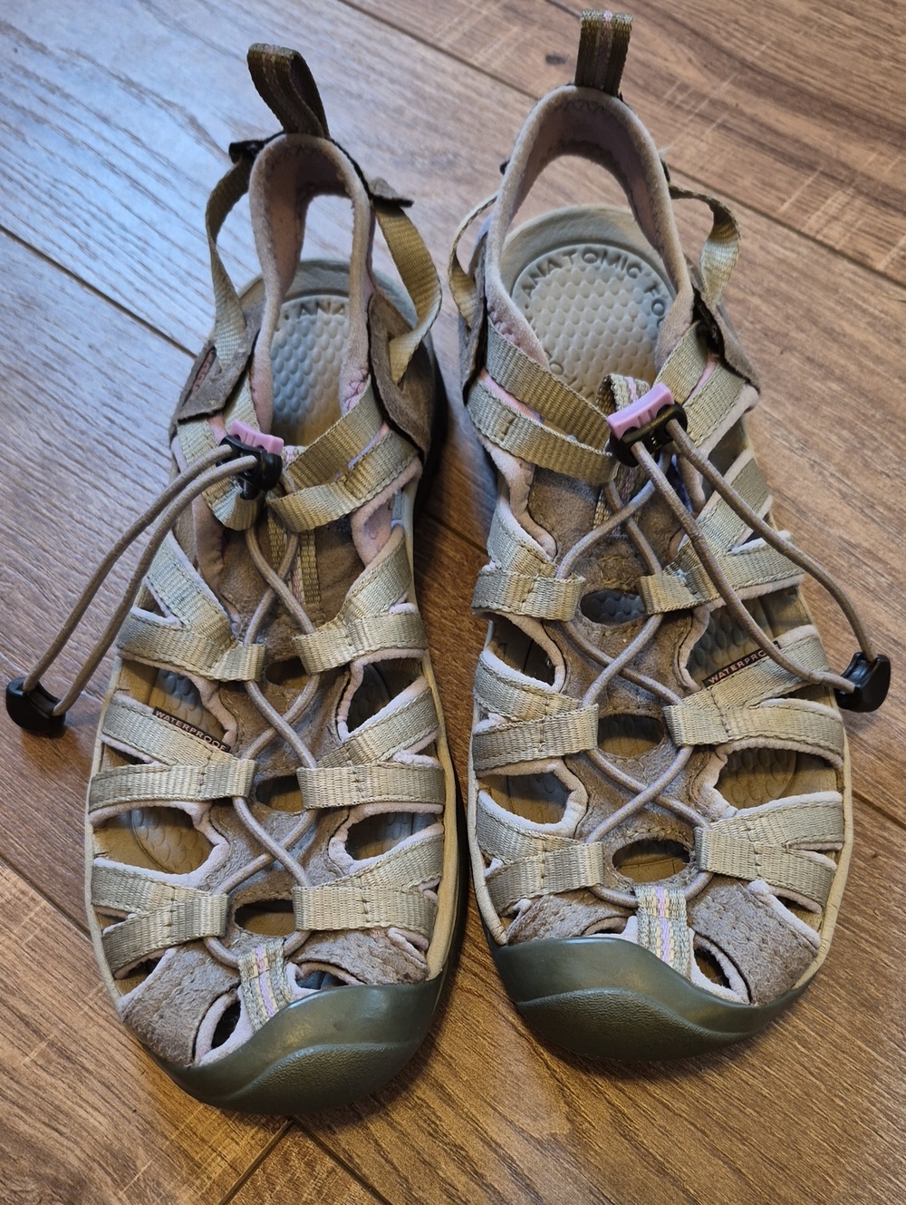 KEEN Whisper Waterproof Sport Hiking Sandals Gargoyle Rose Size 8.5